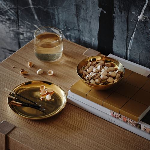 IKEA - STOCKHOLM 2025, dekoratif kase ve tabak, pirinç rengi