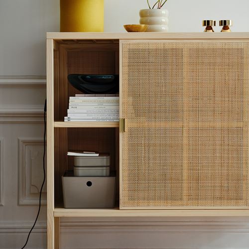 IKEA - STOCKHOLM 2025, sürgü kapaklı dolap, rattan-çam, 125x47x110 cm